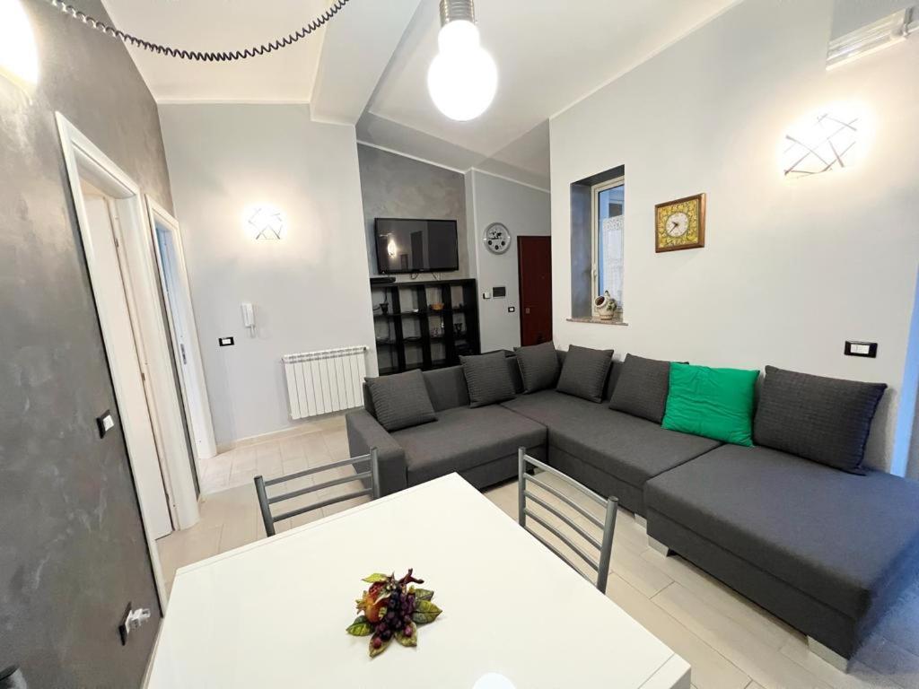 Apartment Taormina Center With Terrace, Via Celestino Penna 6 Exteriör bild